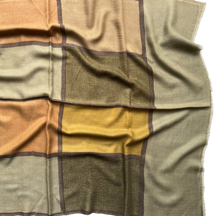Check Pebble Stole