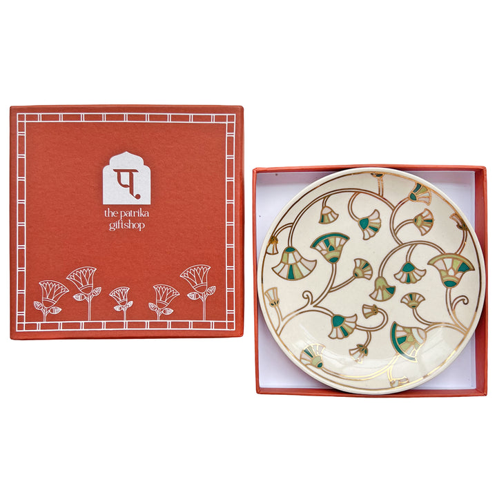 THE GREEN EGYPTIAN LOTUS PLATE