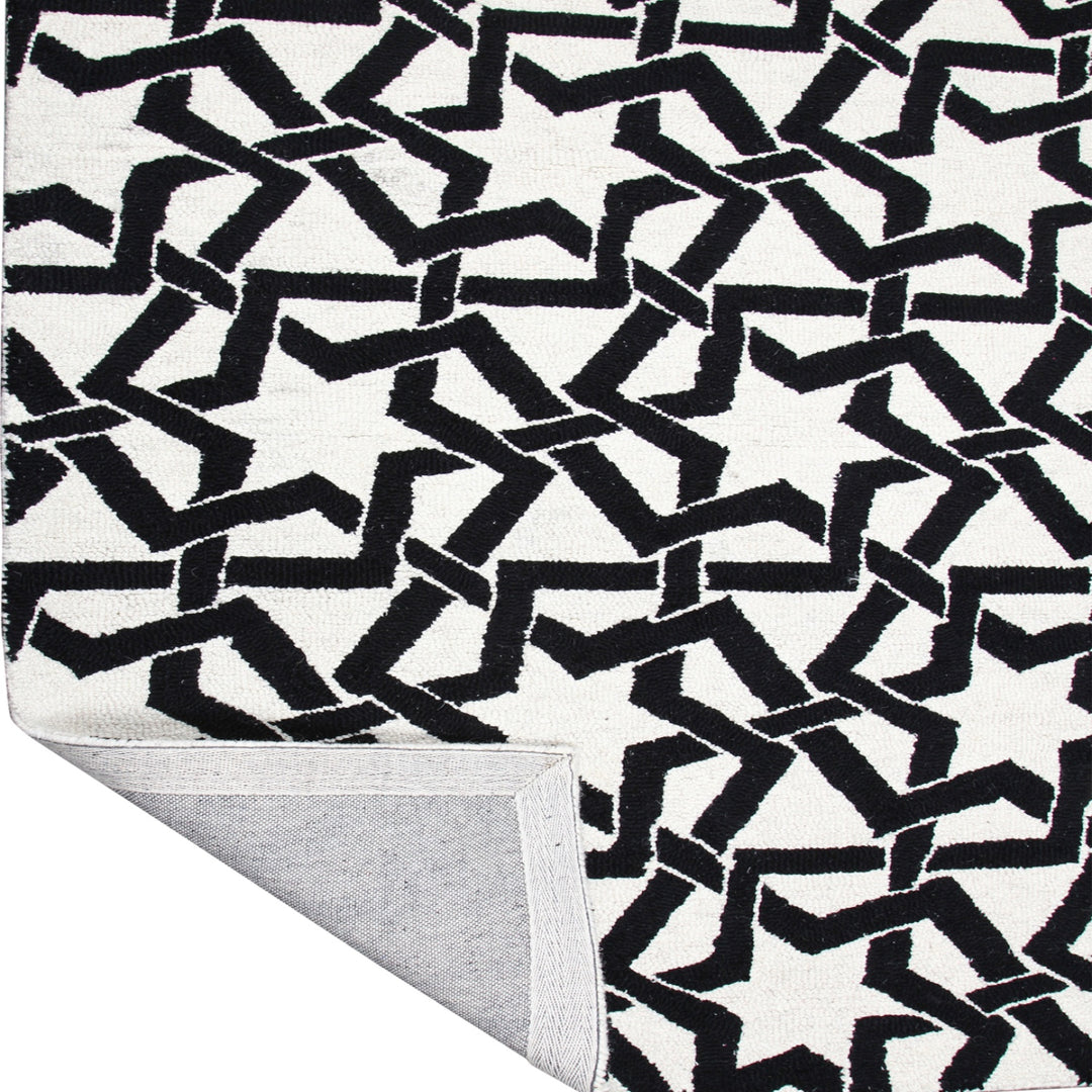BLACK AND WHITE DIP DYED CARPET