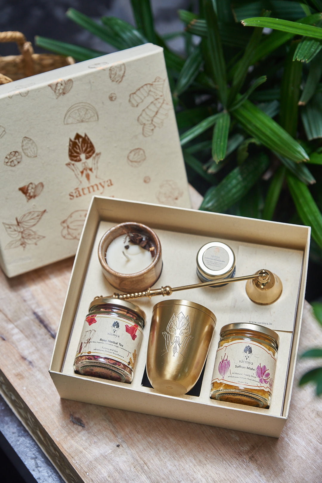 Vilāsa Gift Box