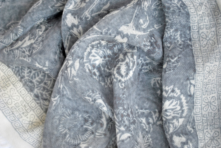 Floraison - Smoke Grey