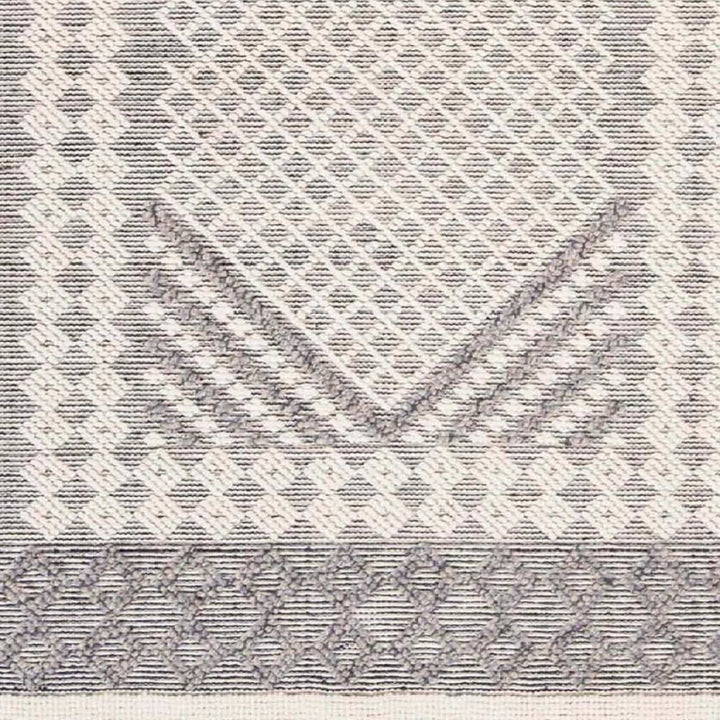 IVORY AND CHARCOAL KILIM HAND WOVEN DHURRIE