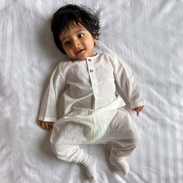 UNISEX ORGANIC ESSENTIAL WHITE KURTA + PANTS