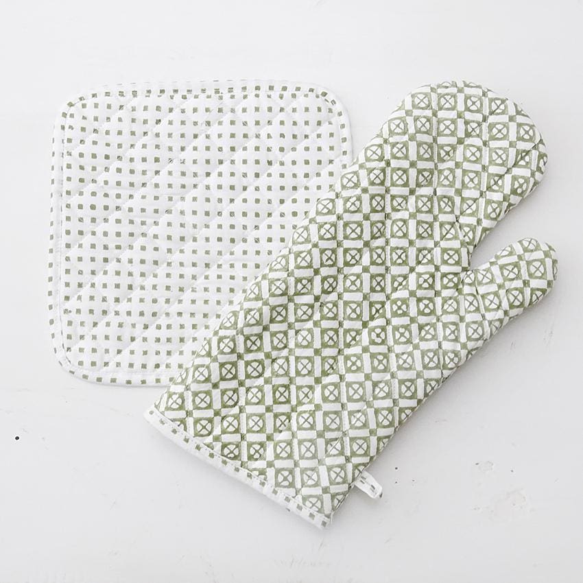 MARNIE GREEN POT HOLDER