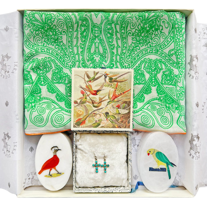 The Keepsake gift box for her in emerald green