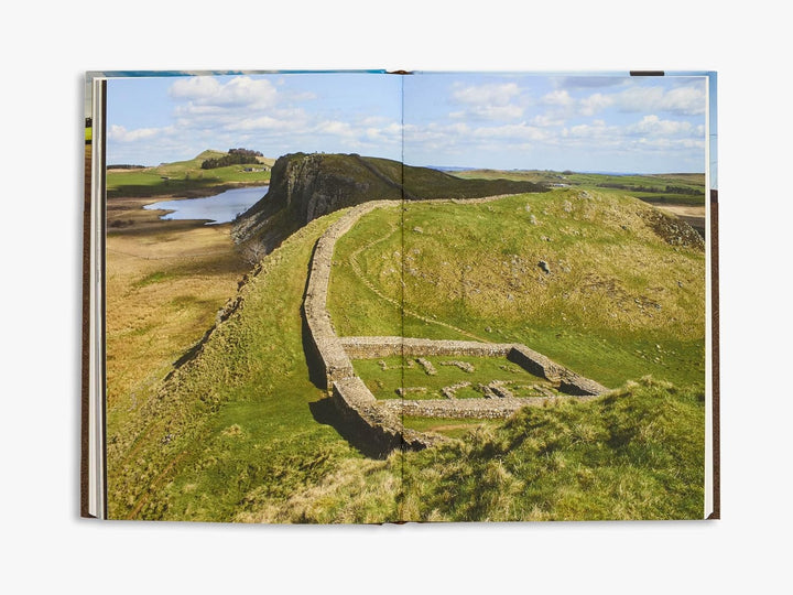 Beneath our Feet: Everyday Discoveries Reshaping British History: 17 (British Museum) Book