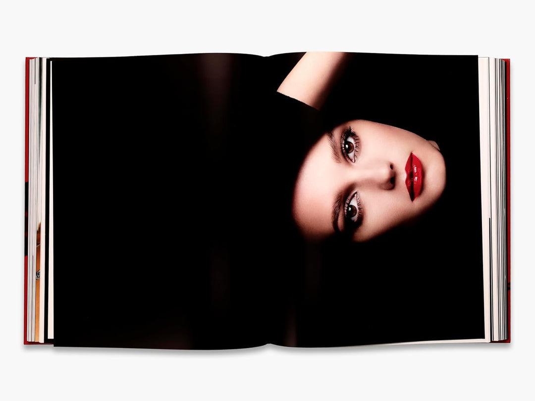 Chanel: The Allure of Makeup Book
