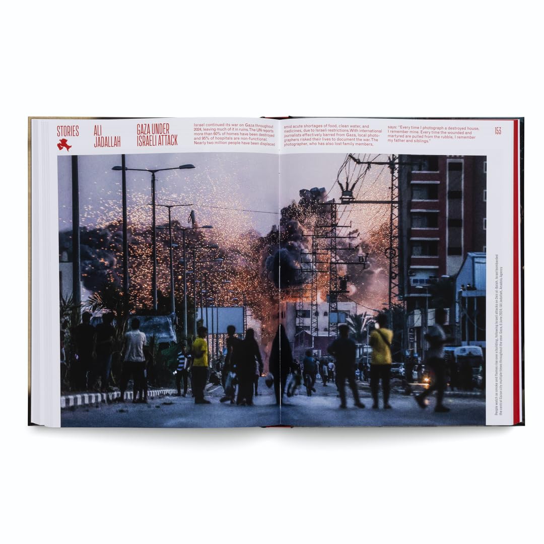World Press Photo Yearbook 2025 Book