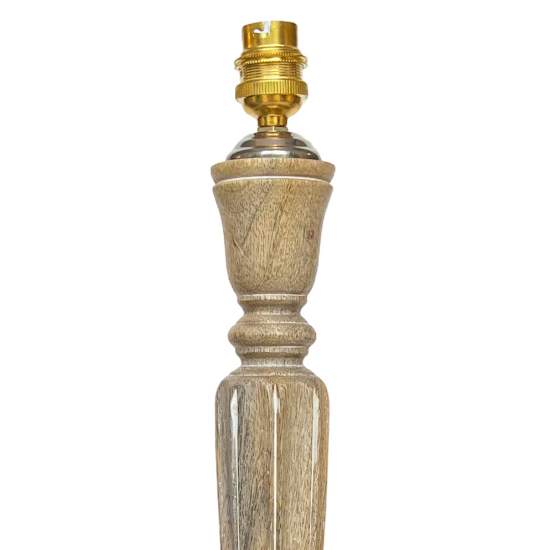 Gerty - Natural Wood 18"