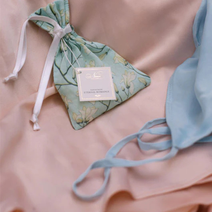 Eternal Romance Sachet