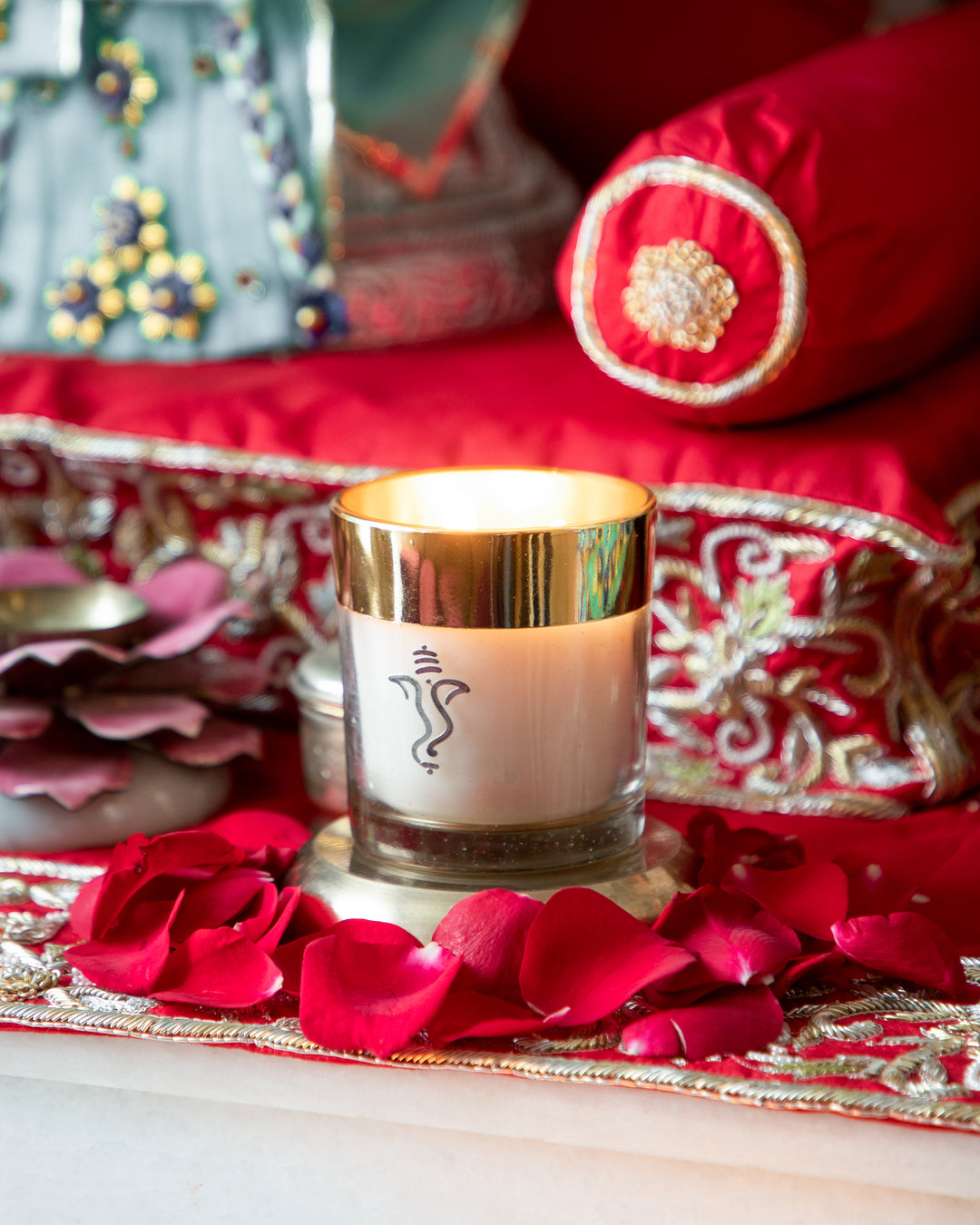 Enchante - Divine Ganesha Candle