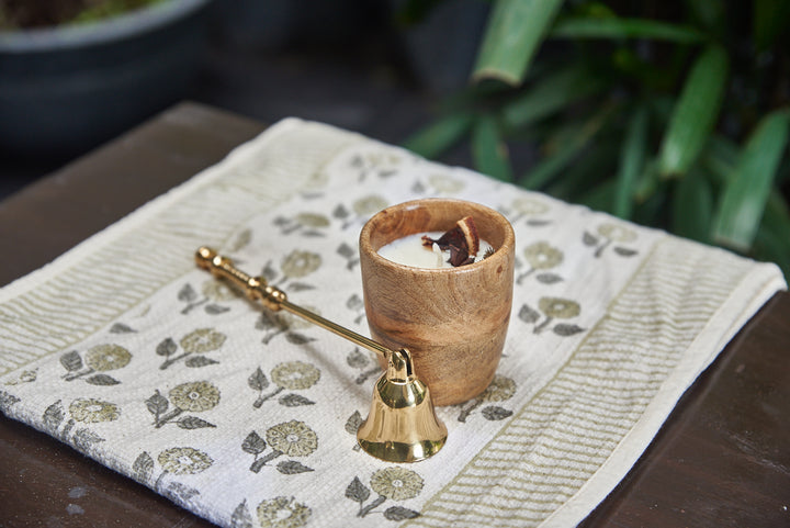 Satmya Candle