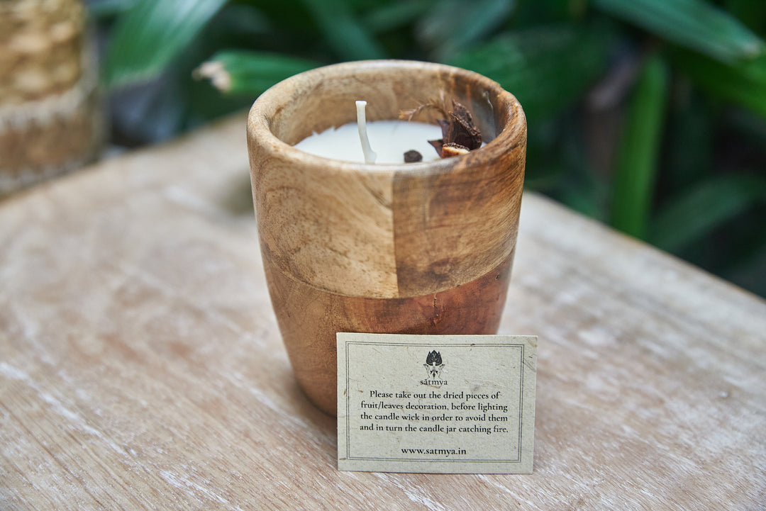 Satmya Candle