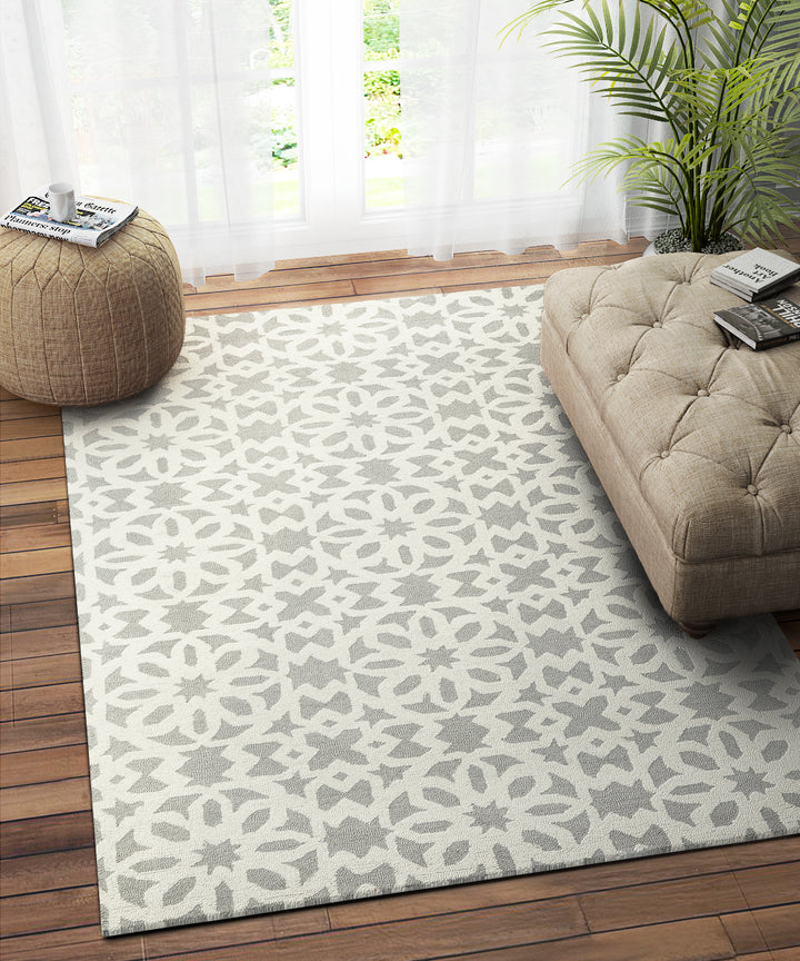 GREY WHITE GEOMETRIC CARPET