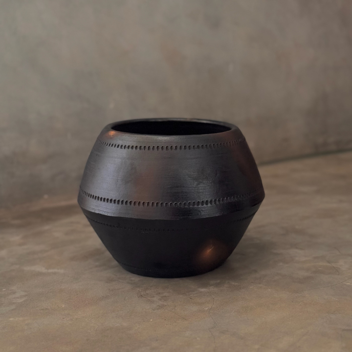 Taperred Terra Ash Planter