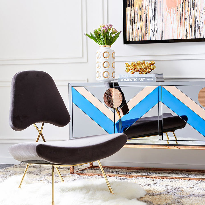 LOUNGE CHAIR
