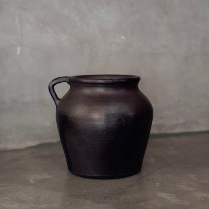 Treasure Vase Ash