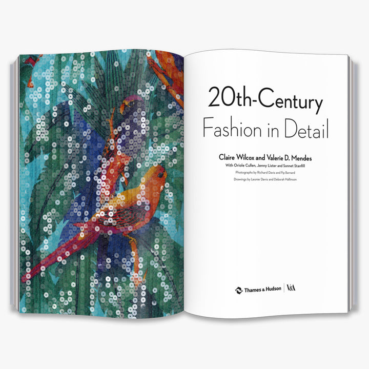 20TH-CENTURY FASHION IN DETAIL BOOK