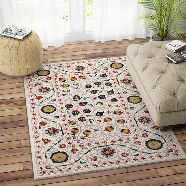 IVORY SUZANI HAND TUFTED CARPET