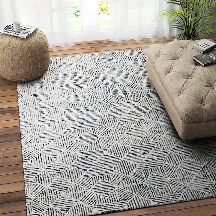 IVORY GEOMETRIC HAND TUFTED CARPET