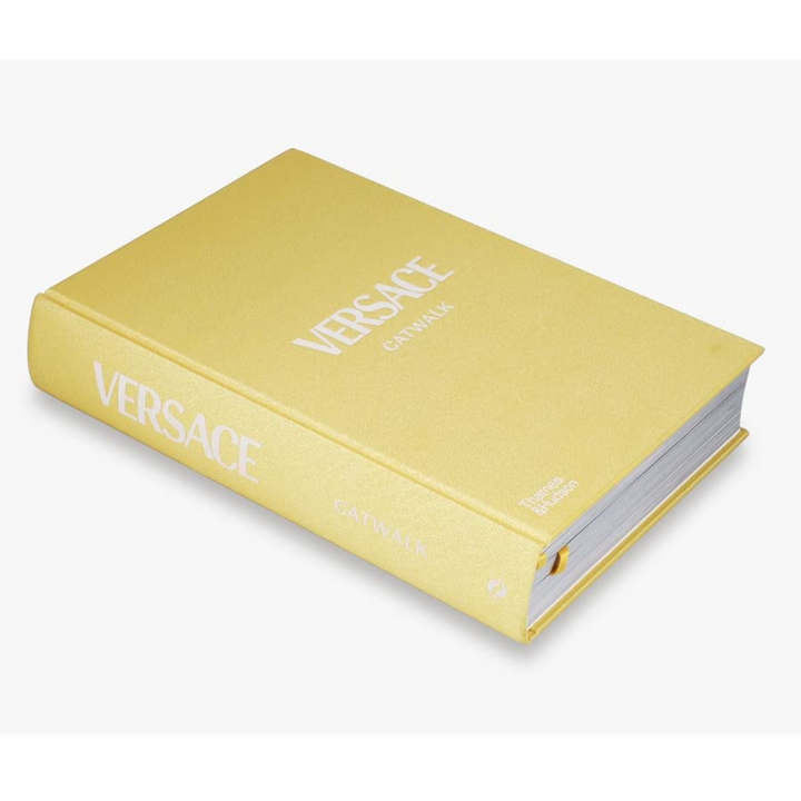 Versace Catwalk: The Complete Collections (Catwalk) Book