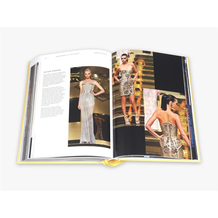 Versace Catwalk: The Complete Collections (Catwalk) Book