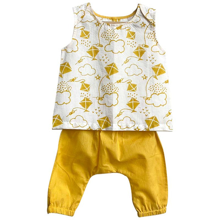 UNISEX ORGANIC PATANG JHABLA WITH YELLOW PANTS