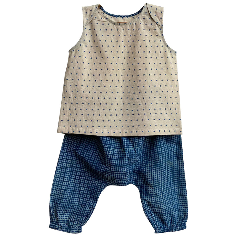 UNISEX ORGANIC ZOO INDIGO RAIDANA JHABLA WITH INDIGO CHECK PANTS