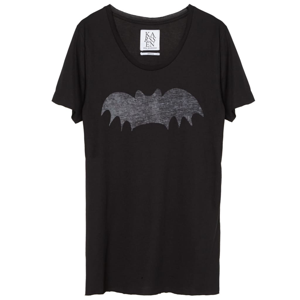 BAT -LOOSE FIT SHORT SLEEVE Tee