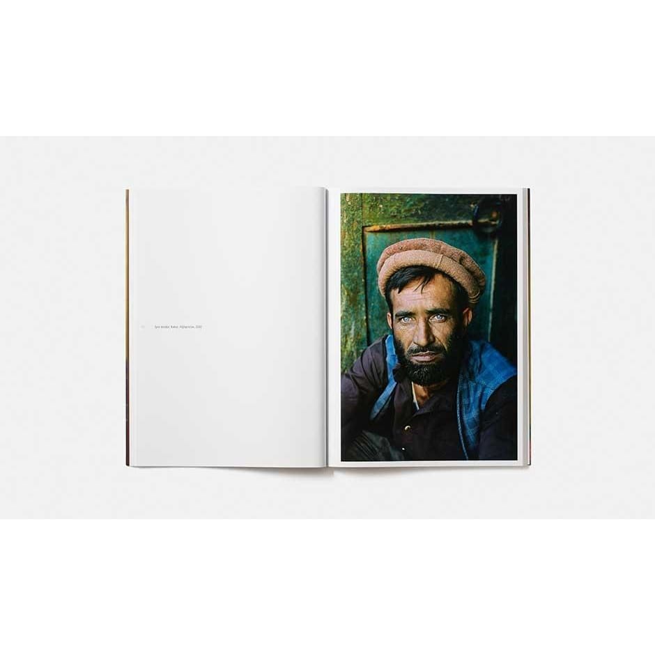 STEVE MCCURRY: LOOKING EAST
