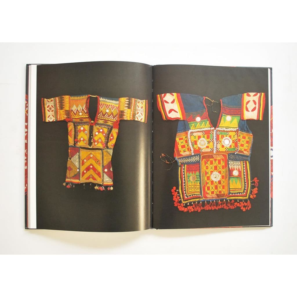 TEXTILES OF THE BANJARA: CLOTH AND CULTURE OF A WANDERING TRIBE