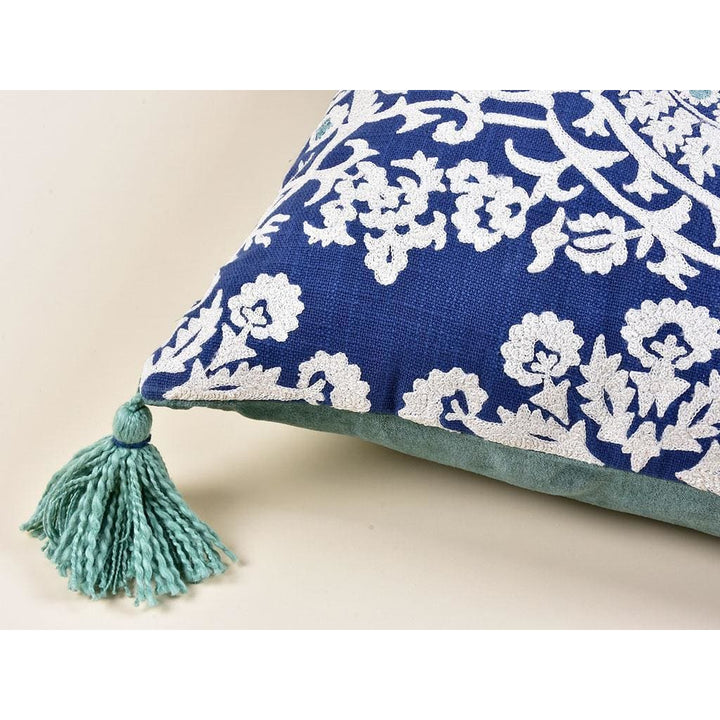 URA CUSHION COVER